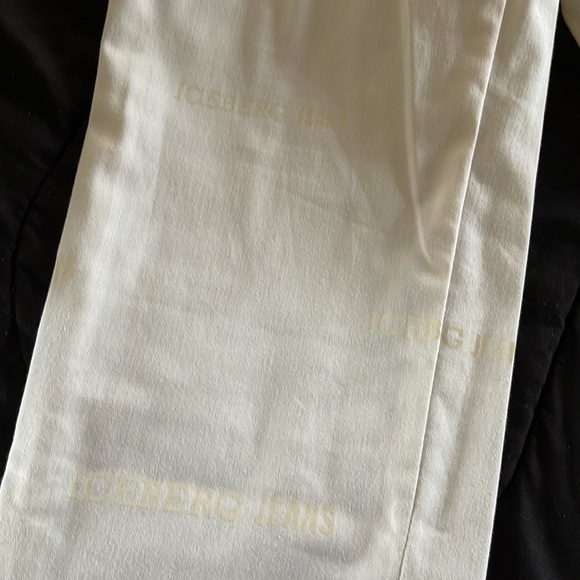 Vintage Iceberg Jeans - Picture 7 of 9